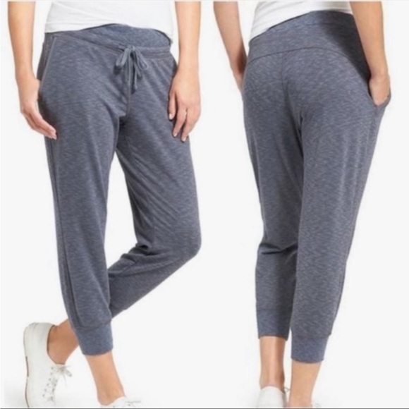 Athleta Pants - Athleta Grey Techie Sweatpants Jogger Cropped Capri Casual Athletic Medium
